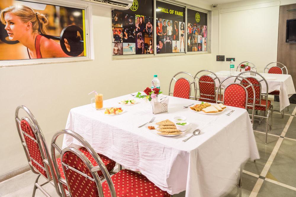 Hotel Treebo Trend Royal Kourt Aurangabad Extérieur photo