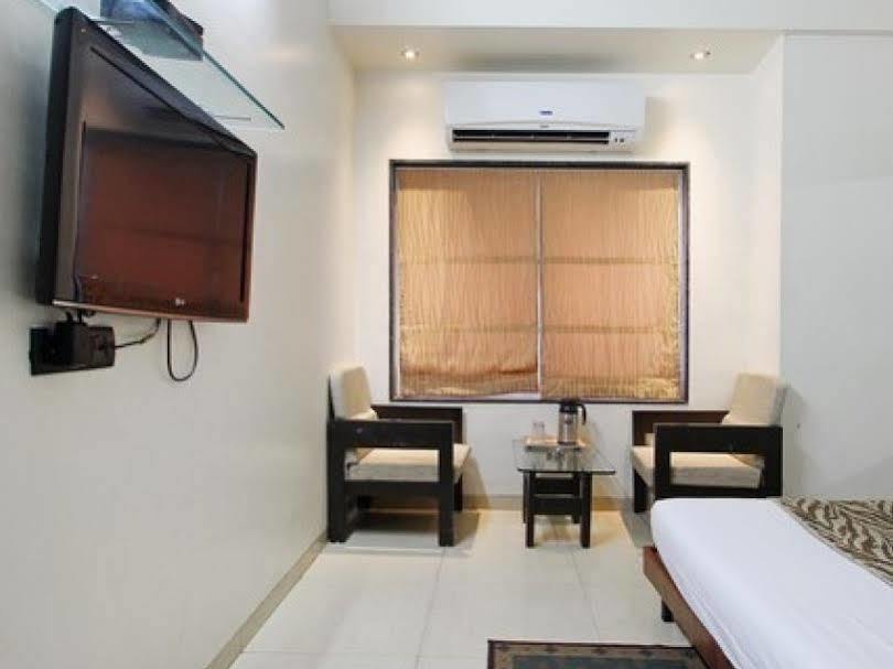 Hotel Treebo Trend Royal Kourt Aurangabad Extérieur photo