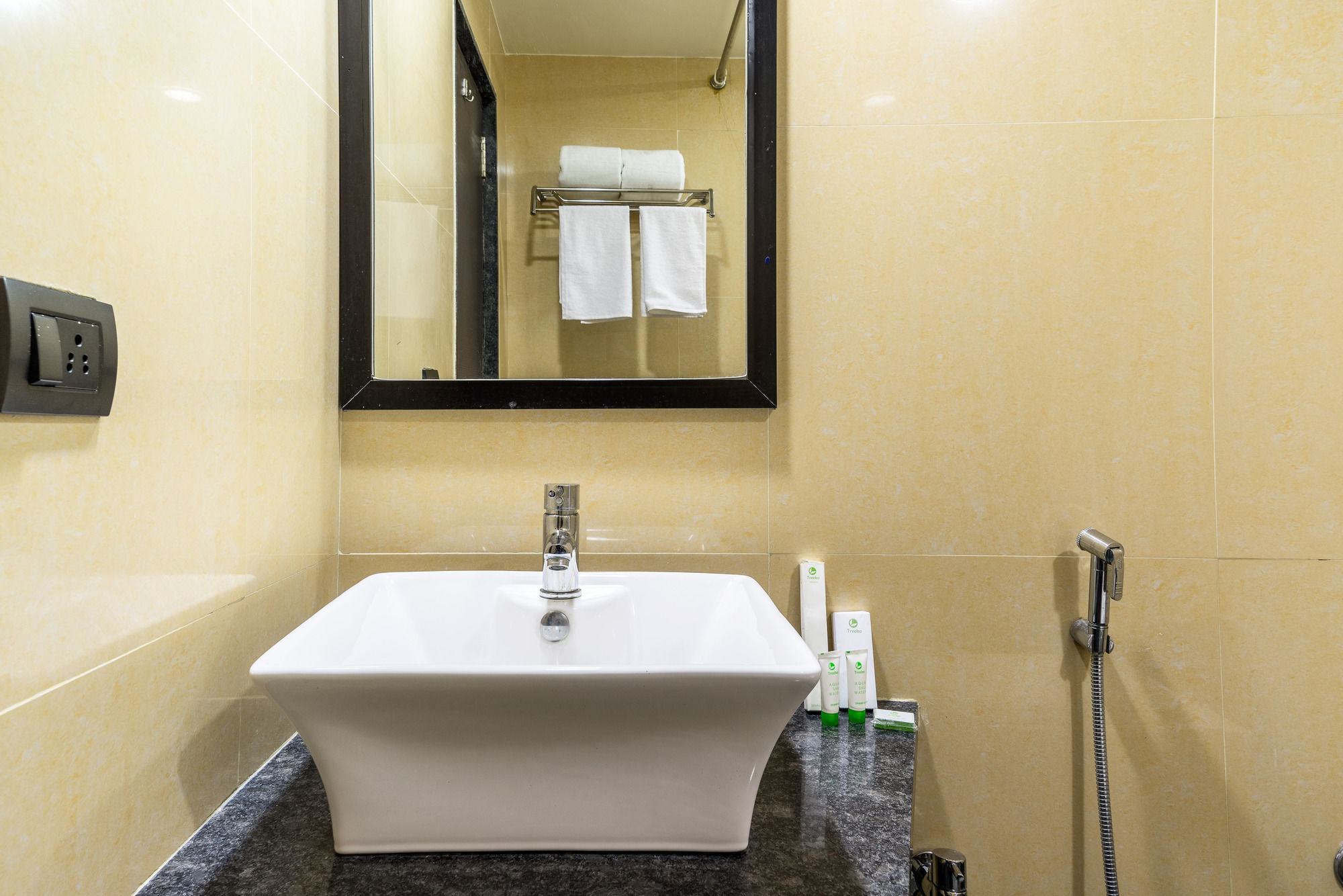 Hotel Treebo Trend Royal Kourt Aurangabad Extérieur photo